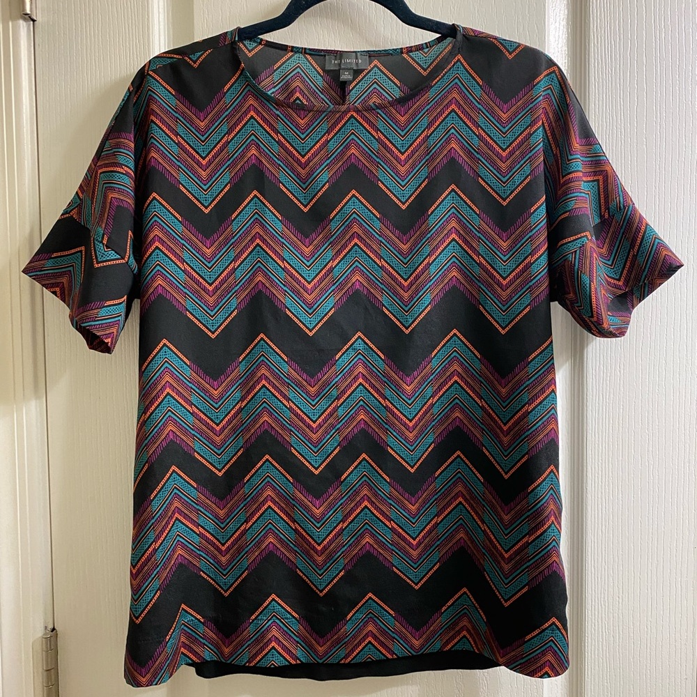 The Limited short sleeve geometric top
